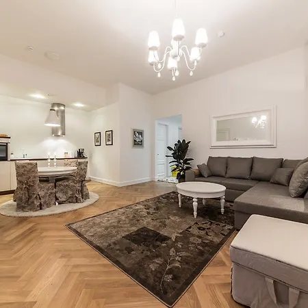 Apartment Old Town - Pagari 1 *